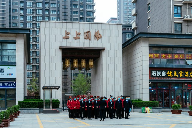丽江祥和领域物业：从水果采摘到邻里和谐，这个小区的幸福密码你get到了吗？
