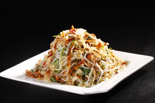 为什么饭店的凉菜好吃？揭秘大厨们不轻易透露的秘密，教你在家也能做出餐厅级别的美味凉拌菜