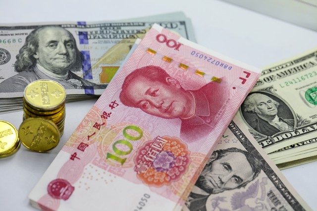 长沙至昆明飞机票：从300元起，带你领略一场说走就走的旅行，探索彩云之南的魅力，体验不一样的风情，感受最真实的快乐——长沙至昆明特价机票信息全知道，让你轻松规划每一次出行