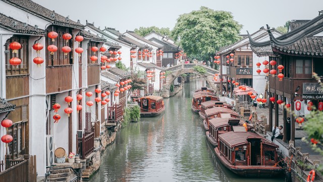 从苏州怎么去周庄？最全最新交通攻略，带你玩转江南水乡，感受千年古镇魅力，轻松抵达周庄，享受一场说走就走的旅行，不容错过的自驾、公交、高铁出行方案大揭秘