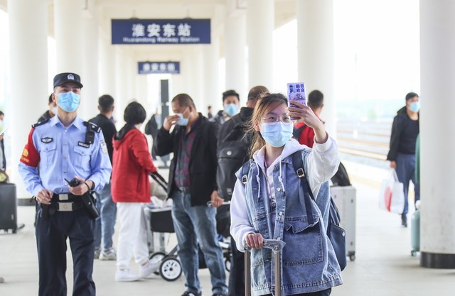 当234国道遇上阳江，一段跨越五省一市的公路传奇：从兴隆出发，234国道带你领略中国南北风情
