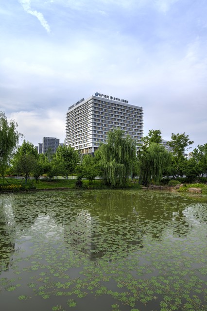详细阅读:开封高雅美容院怎么样:一位顾客的真实经历,从犹豫到满意,再到推荐给朋友的全过程 开封高雅美容院怎么样:一位顾客的真实经历,从犹豫到满意,再到推荐给朋友的全过程