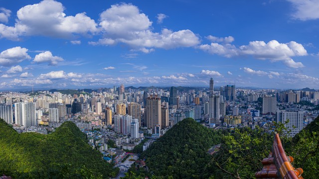 详细阅读:贵阳的气候如何:从“天无三日晴”到避暑之都,这座城市的四季变换竟如此迷人 贵阳的气候如何:从“天无三日晴”到避暑之都,这座城市的四季变换竟如此迷人