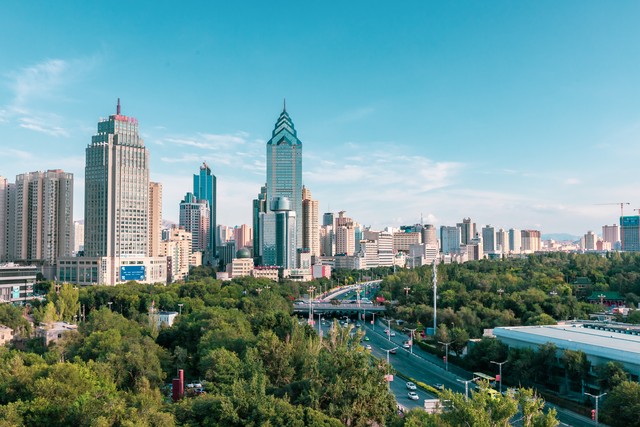 乌鲁木齐到伊犁多久？带你穿越天山，感受一场说走就走的冒险之旅！