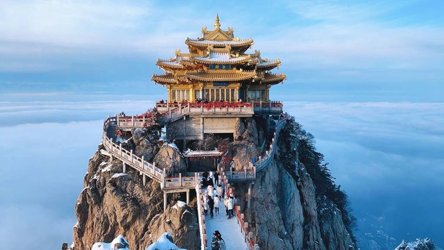 探索云南最黑的旅游景点：从神秘溶洞到惊险峡谷，一场不容错过的冒险之旅