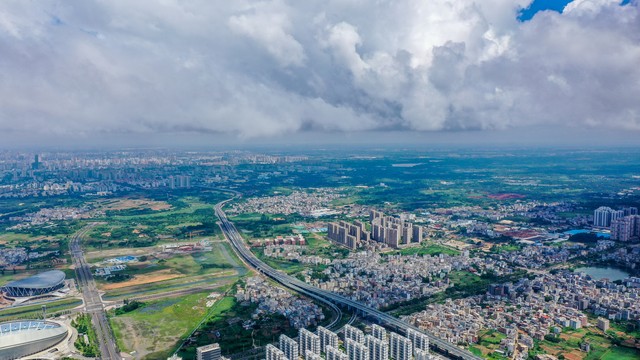 海口古玩市场在哪里：一场穿越古今的艺术之旅，从亿圣和海口古玩城开始