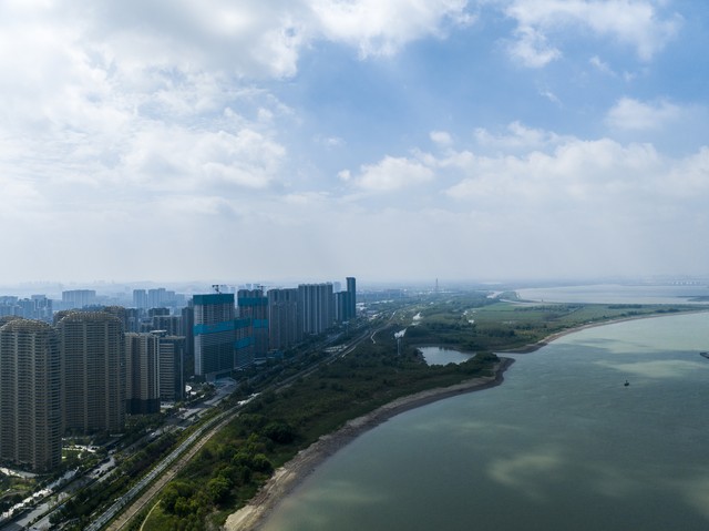 惠州千花岛为什么更名：从方直千花岛花园到泰丰千花岛，一段传奇的演变之路，见证惠州城市发展的奇迹