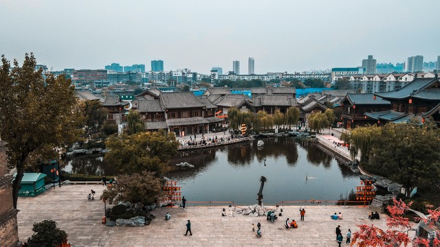 古代的长安是现在的哪个城市——穿越千年的繁华与辉煌，西安的故事未完待续