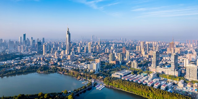 南京和武汉哪个好玩？带你领略两座城市的独特魅力，从历史到现代，从美食到美景，绝对让你流连忘返！