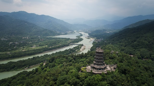 都江堰可以玩多久？揭秘古堰的隐秘角落，带你领略千年智慧与自然美景