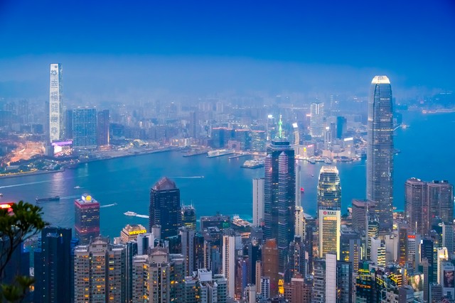 香港怎么回深圳湾口岸？最全攻略，让你轻松搞定过关流程，享受愉快旅程！