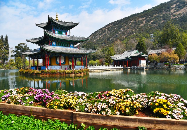 丽江网聚旅游专营店：带你走进丽江的神秘面纱，感受不一样的旅行体验！