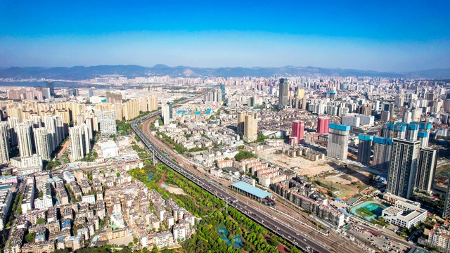 昆明工人文化宫：一座承载三代人记忆的幸福地标，从历史的尘埃中焕发出新时代的光芒
