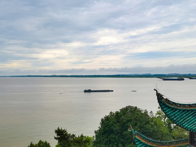 详细阅读:长沙到沅江要多久?一场说走就走的旅行,只需要1.6小时,就能带你穿越到洞庭湖畔的江南水乡 长沙到沅江要多久?一场说走就走的旅行,只需要1.6小时,就能带你穿越到洞庭湖畔的江南水乡