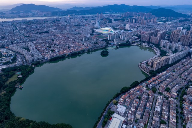 为什么肇庆房价低？揭秘肇庆楼市背后的真相，让你瞬间明白！
