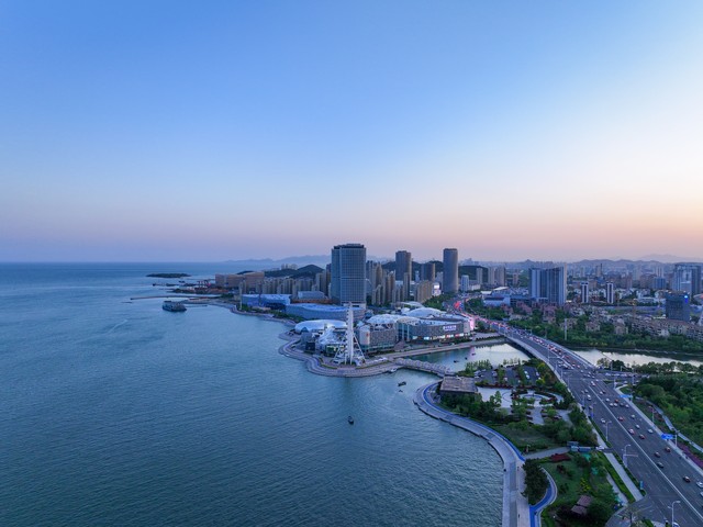 青岛胶南属于哪个区？揭开这座古老海滨城市的神秘面纱，带你走进青岛西海岸新区的繁华与魅力