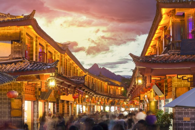 云南旅游定制师哪个好？揭秘那些让人心动的金牌导游与他们背后的故事，带你找到最适合你的私人旅行策划专家