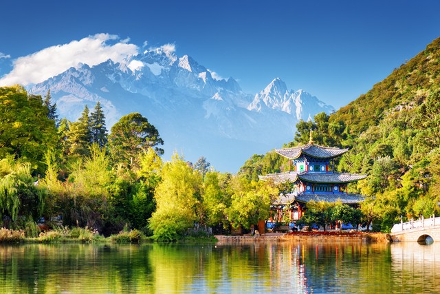 云南旅游旅行社让买保险：揭秘你不知道的旅行保障秘密，带你畅游彩云之南，享受无忧无虑的美好假期