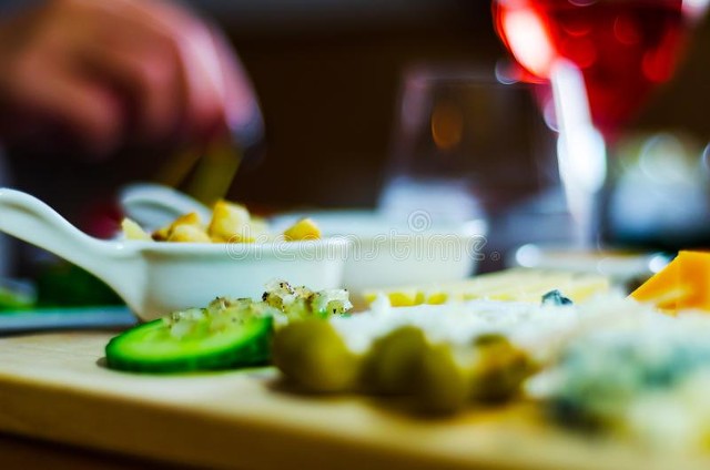 【无穷的美食天】：一场味蕾的奇幻冒险，带你穿越四季的舌尖之旅
