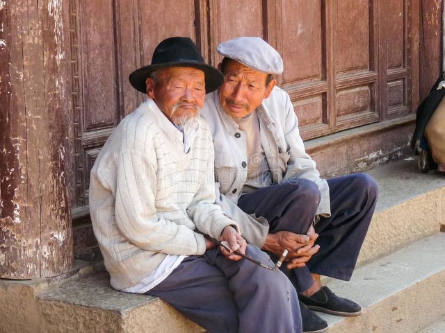 大理旅游老人注意事项：如何让爸妈在大理享受一次难忘的慢生活之旅，从景点选择到住宿安排，全攻略大揭秘！