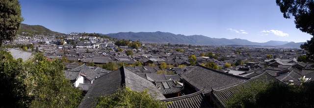 丽江支柱产业：从文化到清洁能源，看这座古城如何焕发新生