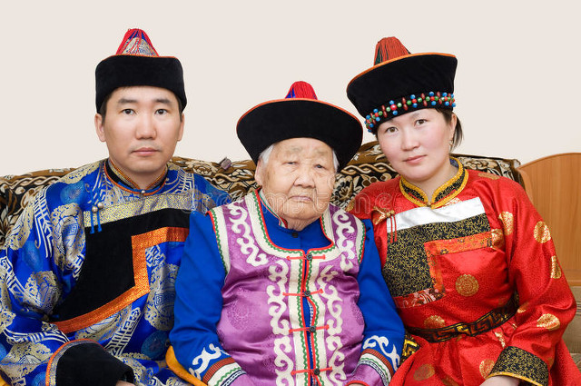 详细阅读:蒙古族是什么节日?揭开那达慕大会、祭敖包等九大传统节日的神秘面纱,带你领略蒙古族最纯正的文化盛宴 蒙古族是什么节日?揭开那达慕大会、祭敖包等九大传统节日的神秘面纱,带你领略蒙古族最纯正的文化盛宴