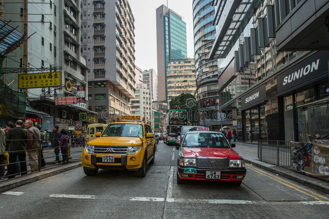 如何转香港驾照？2024年最新攻略，从零开始教你快速上手，轻松搞定所有手续，让你在香港开车无忧无虑！