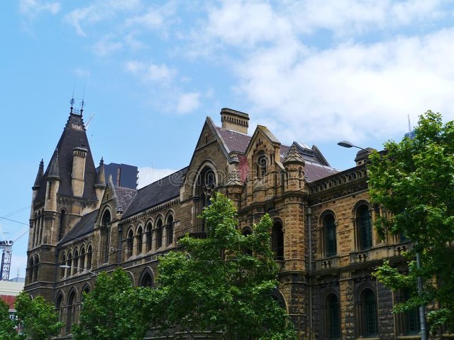 墨尔本大学在哪个州？维多利亚州的心脏地带，墨尔本大学的故事正在书写新的篇章