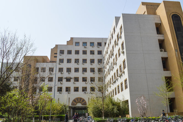北京财贸职业学院怎么样：从历史底蕴到未来前景，这所高职院校为何能成为众多学子的梦想之地？