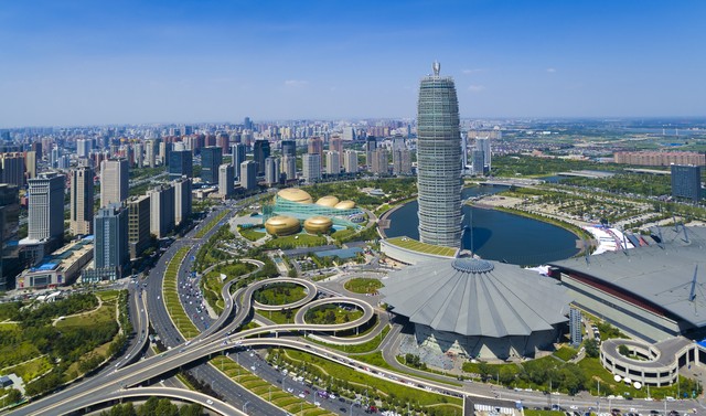 河南在什么地方？探索中原大地的心跳与脉搏，9815万人的家园，中国历史文化的摇篮
