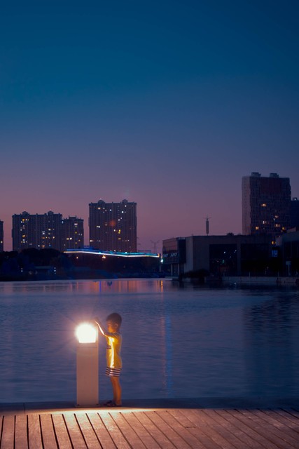 晚的宁静：当夜幕降临，世界静悄悄地讲述着它的秘密