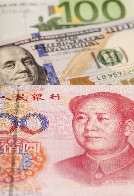 香港到昆明高铁：从维多利亚港湾出发，穿越云贵高原，体验一日看尽四季变换的奇妙之旅，票价亲民、行程便捷，你准备好迎接这场说走就走的冒险了吗？