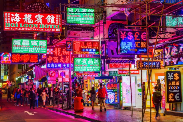 兰桂坊怎么样：香港最具活力的夜生活天堂，2024年不容错过的派对胜地
