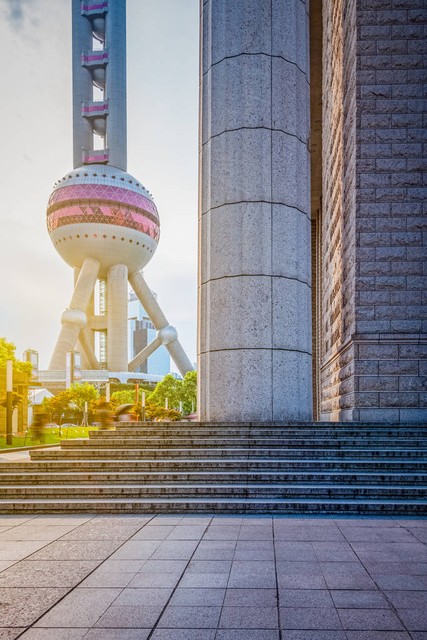 外滩如何到东方明珠：从黄浦江畔出发，一场充满惊喜的城市探险