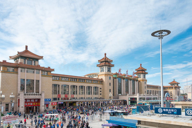 北京到张家口高铁多久？体验1小时内的极速之旅，感受中国速度与激情的完美结合！