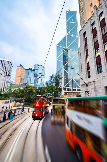 香港地铁如何：从乘客到投资者，看这座城市的地下动脉如何跳动，创造奇迹与改变生活，探索最前沿的轨道交通创新