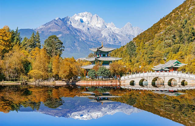 丽江旅游名市：穿越时空的美丽邂逅，一场说走就走的心灵之旅