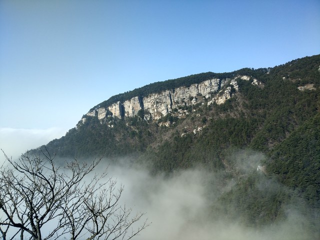 庐山门票多少？2024年最新庐山旅游攻略，带你畅游人间仙境，感受大自然的鬼斧神工，体验不一样的假期乐趣