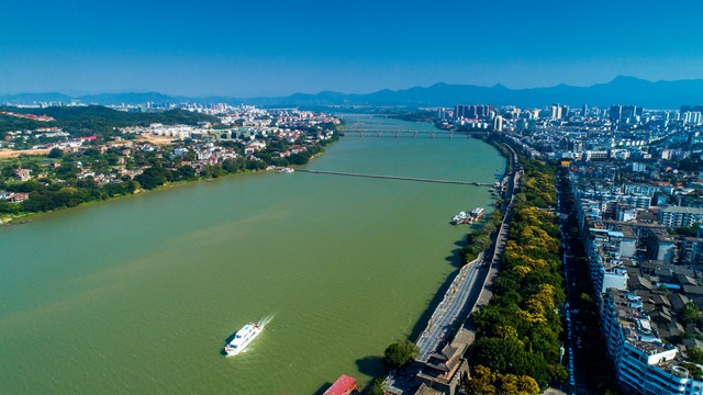 赣州有哪些水上乐园？2024年夏日必打卡的清凉胜地，带你玩转赣南水世界！