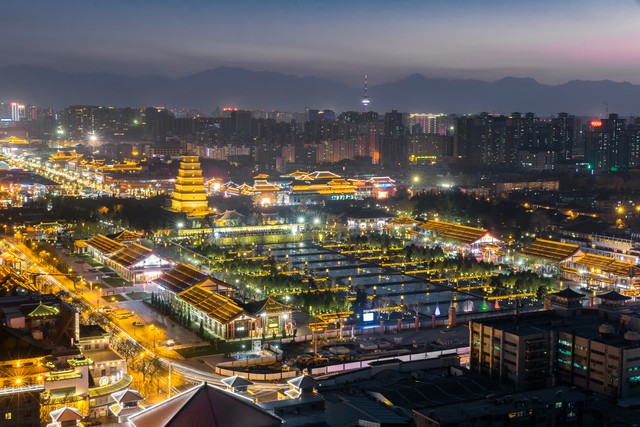 详细阅读:西安的大型超市有哪些?从传统巨头到新兴网红,西安人的购物天堂全揭秘! 西安的大型超市有哪些?从传统巨头到新兴网红,西安人的购物天堂全揭秘!