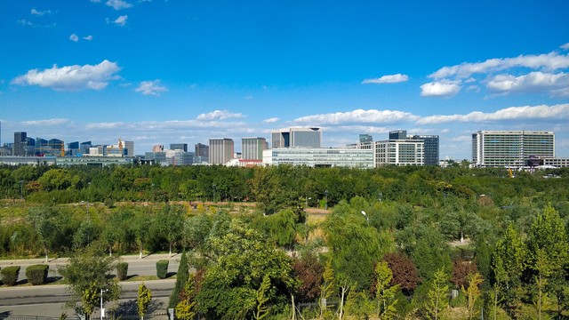 亦庄和通州哪个会升值？2024年最新解读，带你揭秘北京两大热门板块的投资潜力