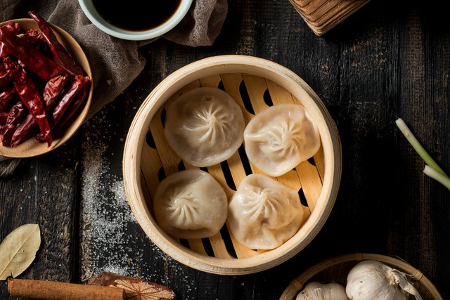 小笼包是哪里？从北宋开封到江南常州，一段跨越千年的美食传奇