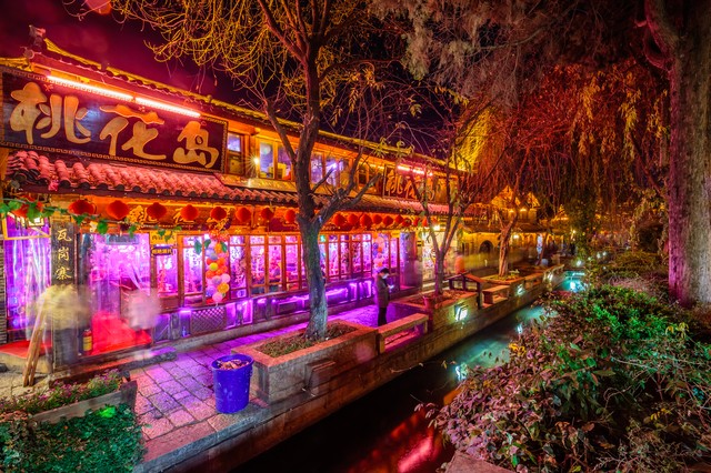 丽江哪有嗨吧，古城夜色里的狂欢密码