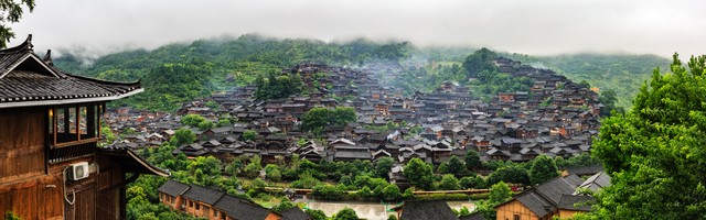 贵州有哪里好玩的？2024年最全攻略，从黄果树瀑布到西江千户苗寨，贵州七大必游景点等你来发现！