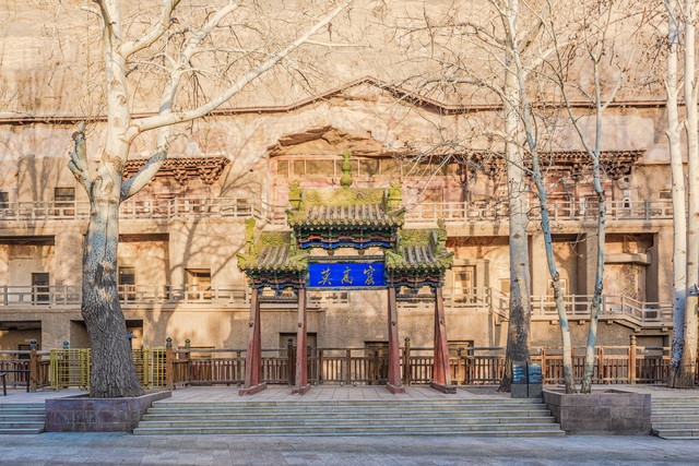莫高窟要提前多久预约？揭开神秘面纱，带你走进敦煌千年艺术殿堂