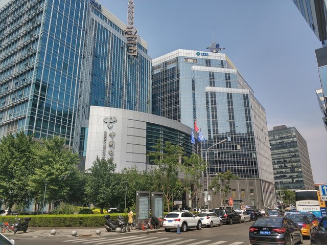 揭秘金融大街：从一张图纸到中国金融“大脑”的传奇之旅，三十年的风雨兼程，见证无数梦想与辉煌