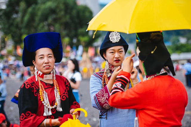 版纳旅游可以穿拖鞋吗？轻松玩转西双版纳，一双拖鞋走天下，让你的旅行既时尚又舒适