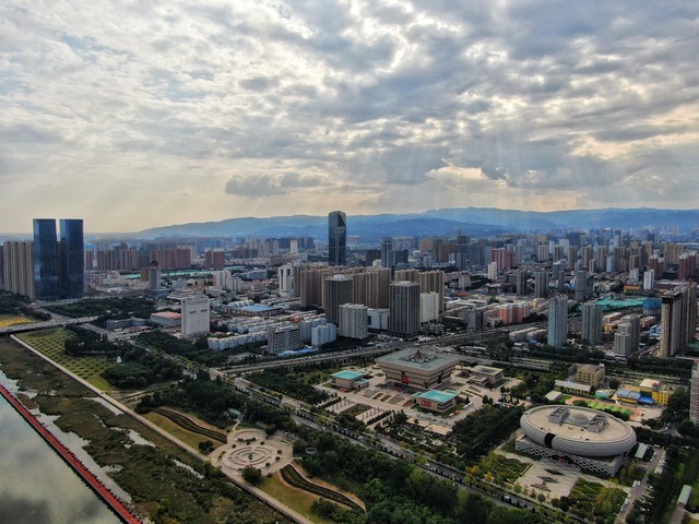太原海拔多少米？这座古老城市的独特魅力与壮丽景色，让人一见难忘！