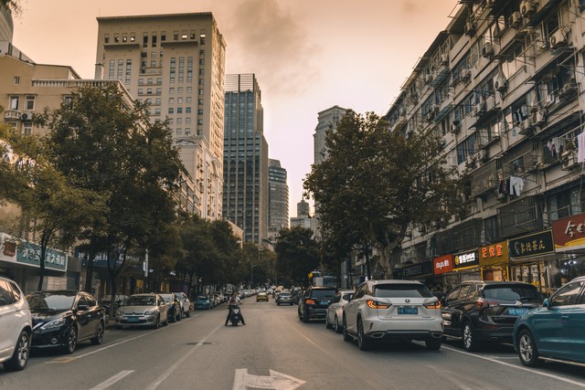 南京虎踞北路是哪个区？揭秘这条充满历史韵味的道路，带你走进南京的“心脏地带”