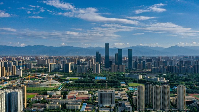 西安高新区离哪个区近？2024年最新揭晓，这里不仅有地理上的邻近，更有生活与梦想的交融！